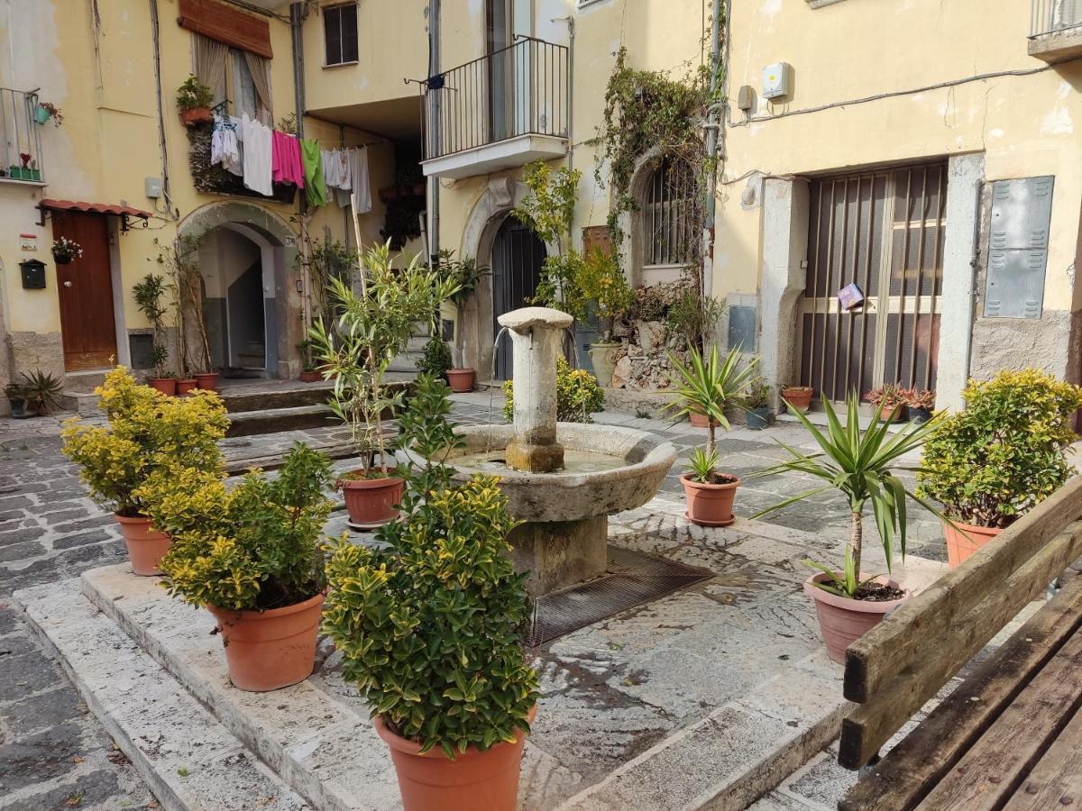 Lafuntanella45 Casa Vacanze อิแซร์เนีย ภายนอก รูปภาพ