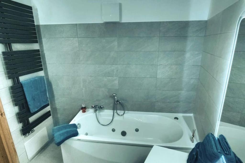 Lafuntanella45 Casa Vacanze อิแซร์เนีย ภายนอก รูปภาพ