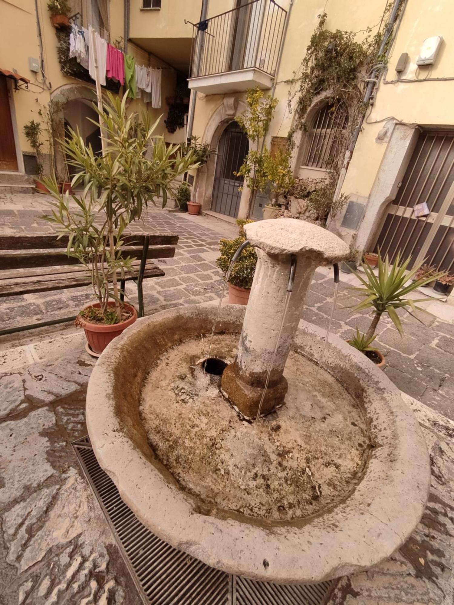 Lafuntanella45 Casa Vacanze อิแซร์เนีย ภายนอก รูปภาพ